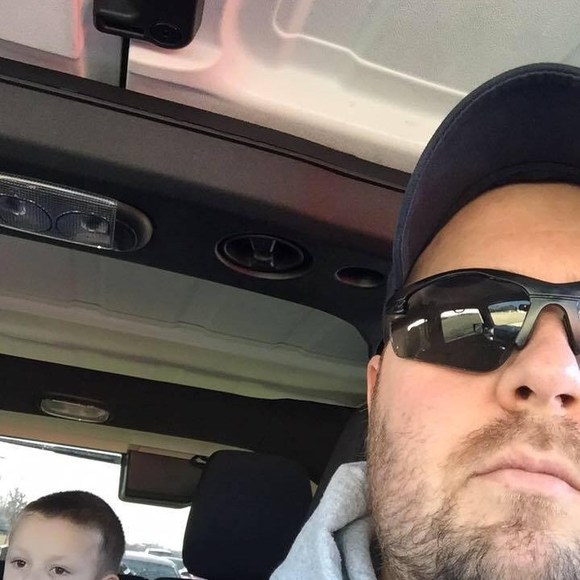 Meet your Posher, Rob - Picture 1 of 1